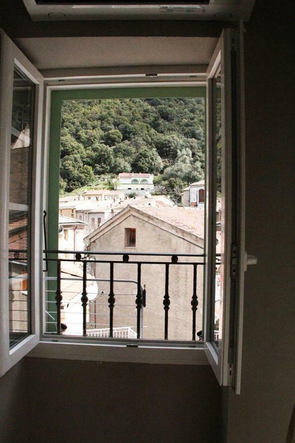 Charmant F2 Dans Joli Village Corse Omessa Luaran gambar